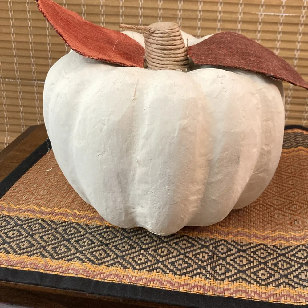 HOST PICK😀 Autumn Pumpkin Trio - Picture 3 of 9